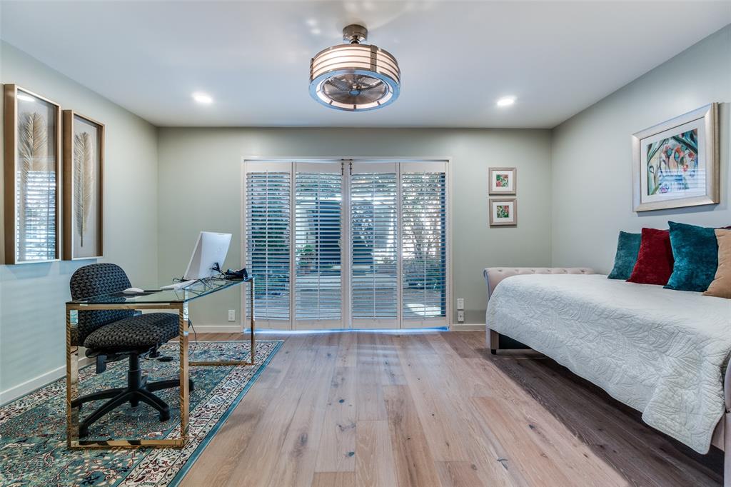 Park Carillon Condo - Residential