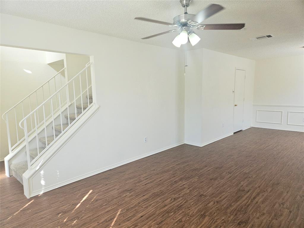 HUNTINGTON VILLAGE ADDITION - Residential Lease