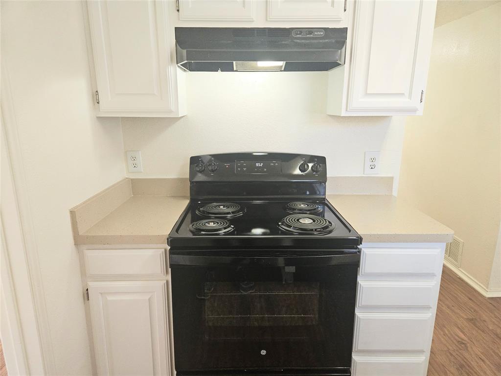 HUNTINGTON VILLAGE ADDITION - Residential Lease