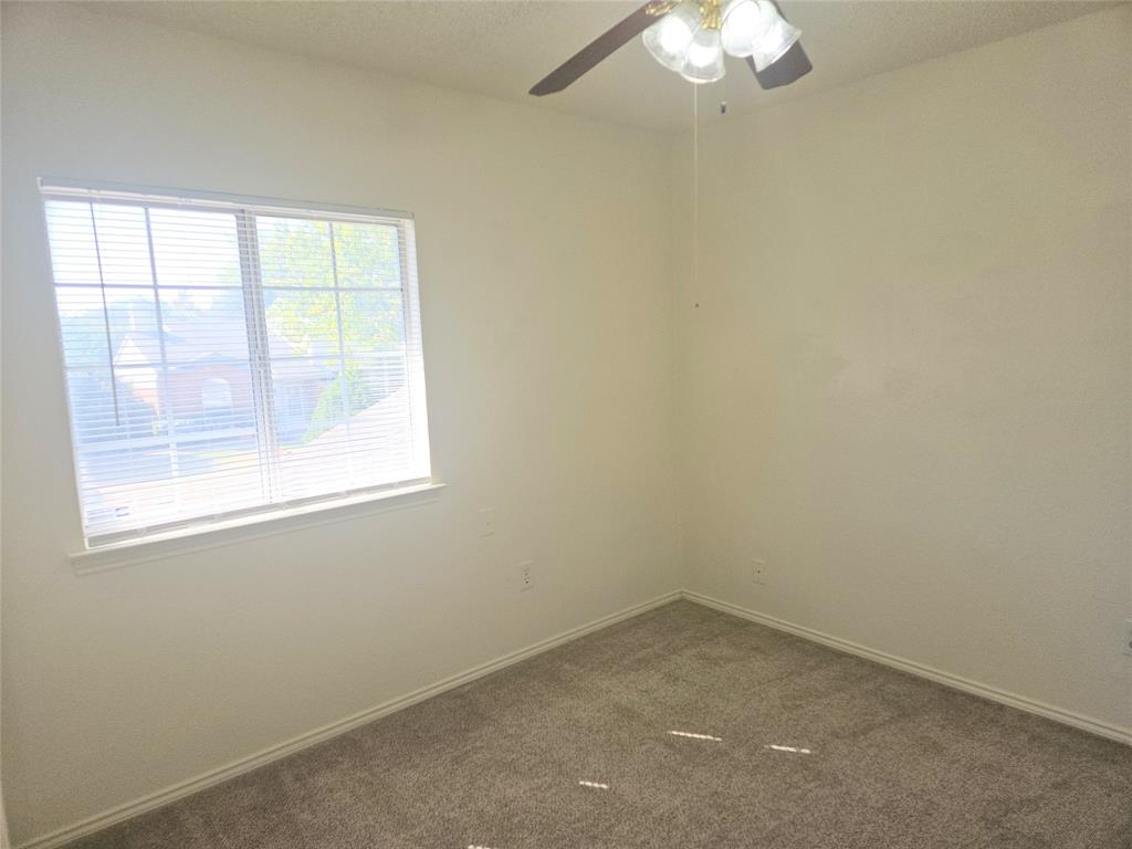 HUNTINGTON VILLAGE ADDITION - Residential Lease