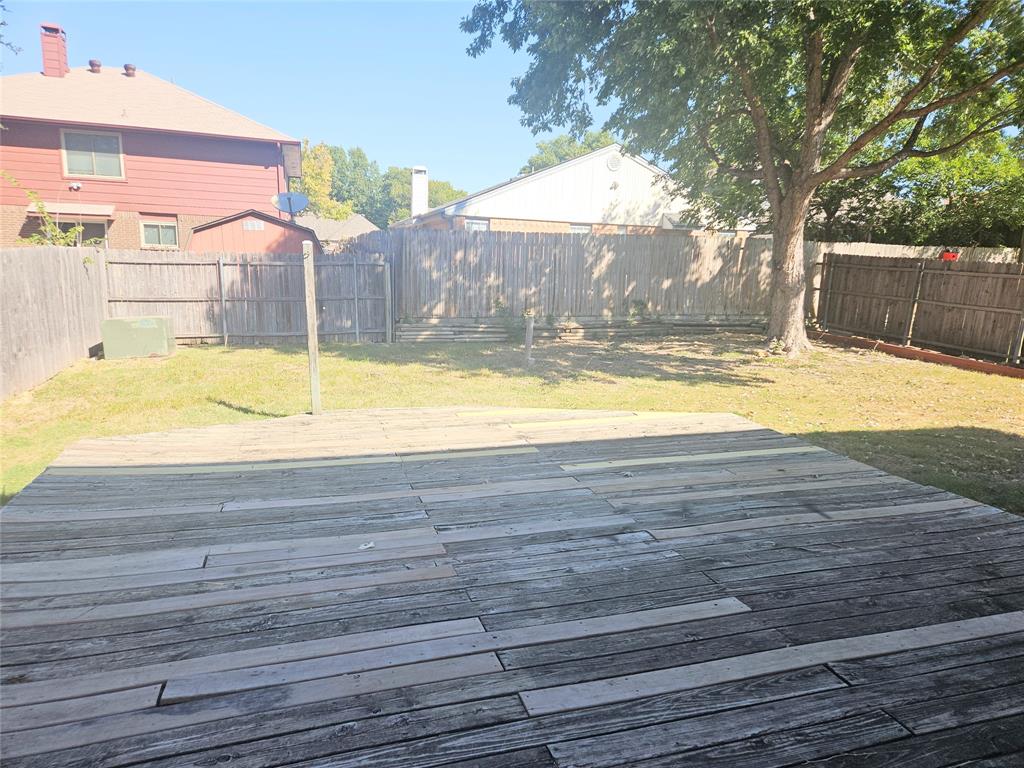 HUNTINGTON VILLAGE ADDITION - Residential Lease