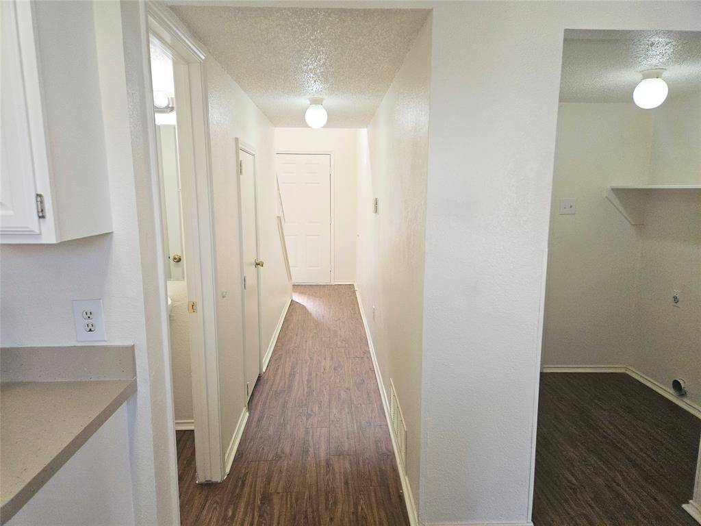 HUNTINGTON VILLAGE ADDITION - Residential Lease