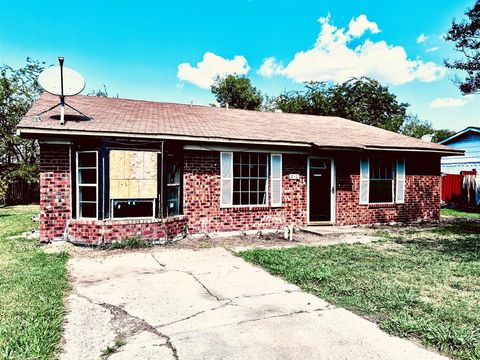 A home in Mabank