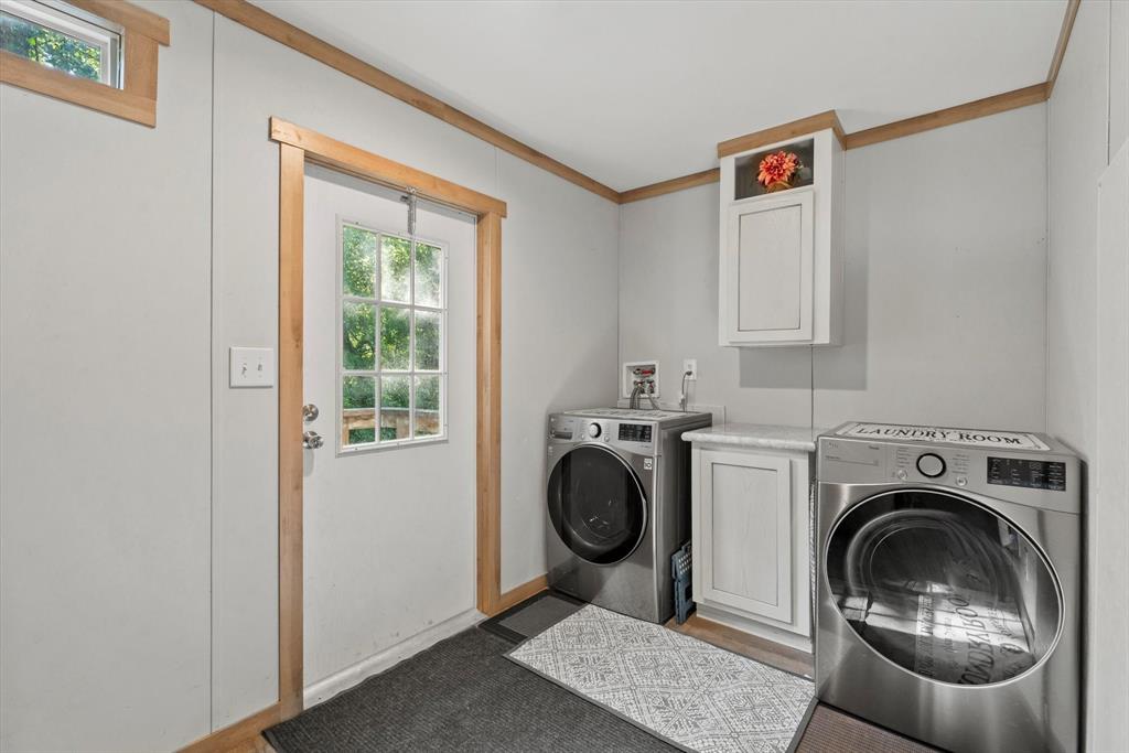 King Script Cove Add - Residential