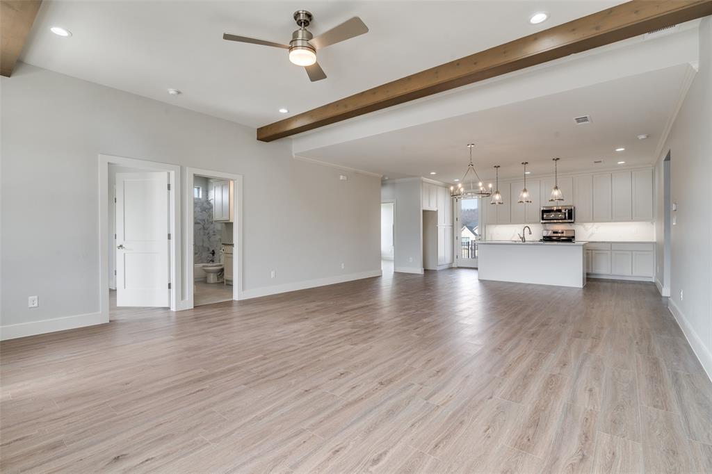 608 Prosperity Trail