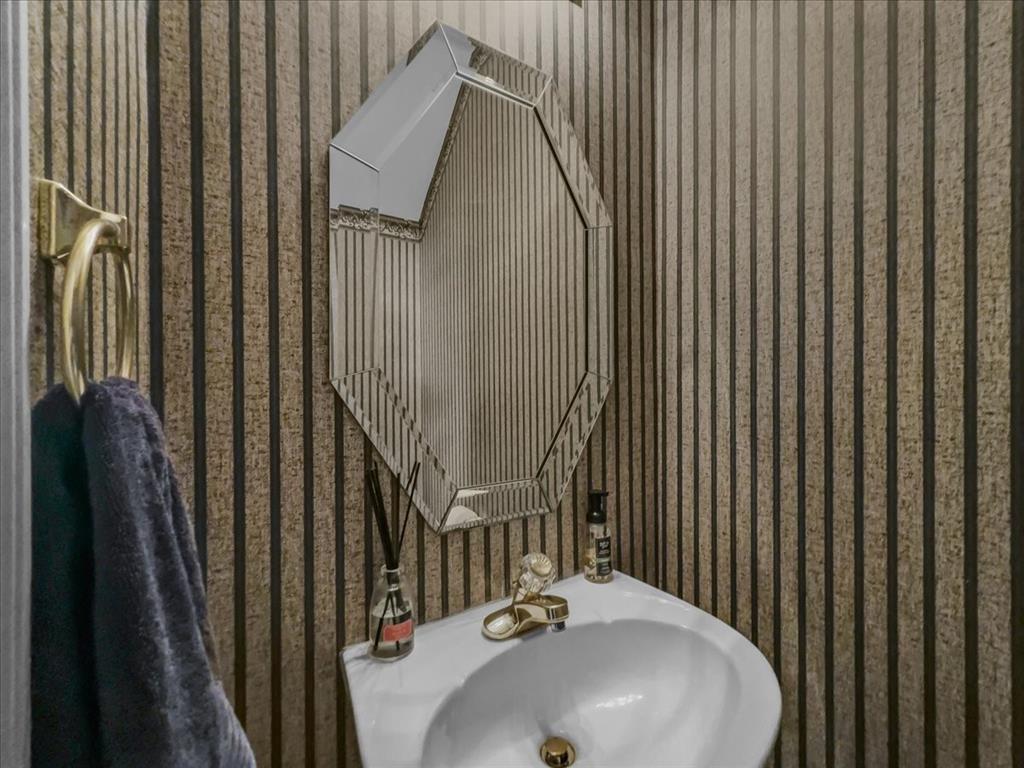 Big Spgs Court - Residential