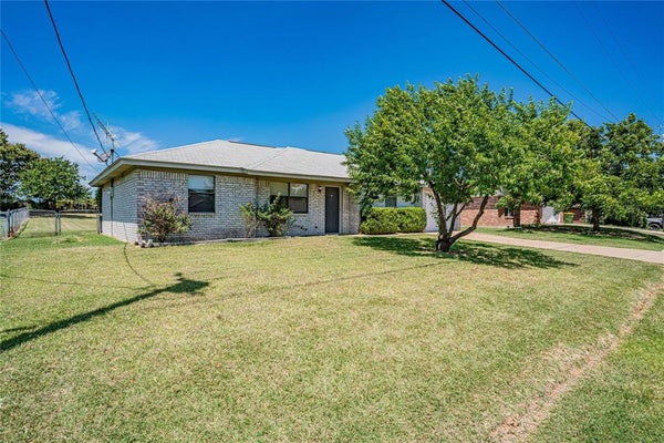 4031 COUNTRY MEADOWS CIR, GRANBURY, TX 76049 - Image 0d7c7979e94b62e755d5d76bf33de714/3927245307