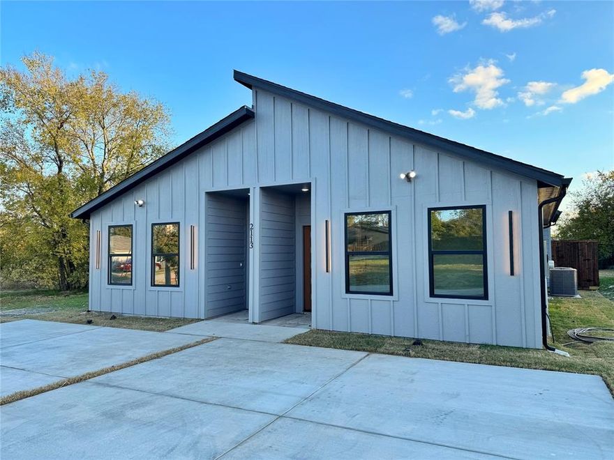 Welcome to this modern new build where Neutrals and simplicity dominate throughout the property! Exterior finish has a cozy sweater weather gray color and black gutters to accent the outside view. Step inside to discover a spacious layout flooded with natural light. Light tone Luxury Vinyl Plank throughout and carpet in the bedrooms. Units provide natural lighting enhanced by the white paint throughout, all matte black hardware and accent lighting. Kitchen has white marbled quartz, shaker style cabinets with stainless steel appliances. The living room is very inviting with a perfect fireplace in each unit to enjoy this cold weather that is soon to come! Private wood fenced yards to enjoy sunsets and some relaxing time.  Looking for your income-generating multi-unit Property? This duplex is a great investment opportunity in the City of Greenville. There is no owners’ association. Amazing newly built duplex! A must see!