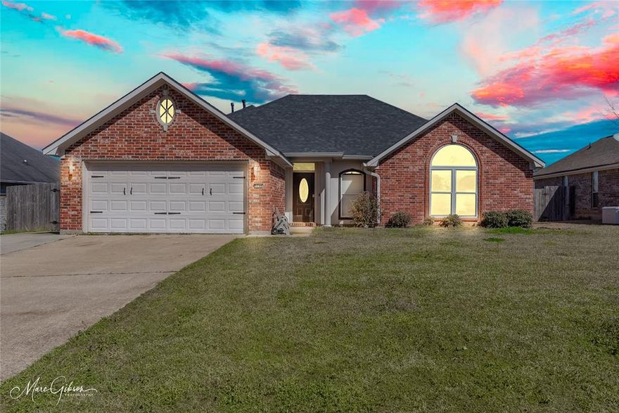 Ever dreamt of living in a home that perfectly combines comfort and style? Look no further! This stunning property in the highly desired New Castle is your dream come true. 
Featuring 3 bedrooms, 2 baths, and a spacious two-car garage, this home is perfect for families or those who love to entertain. The remote master suite offers privacy, while the dine-in kitchen is a haven for culinary enthusiasts. 
And let's not forget about your furry friends! The large backyard is a paradise for pets, giving them plenty of space to roam and play.
Don't let this opportunity pass you by! Come see this beautiful home and make it yours today. 
#DreamHome #NewCastleLiving #HomeSweetHome