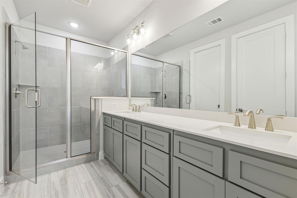 SoHo Square - Residential