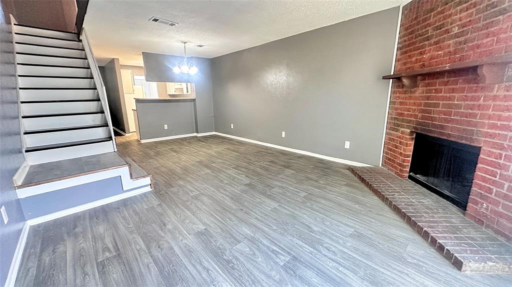 Canterbury Crossing Ph 01-08 - Residential Lease