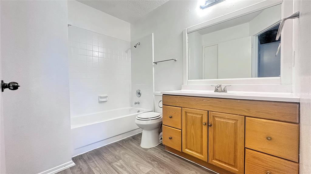 Canterbury Crossing Ph 01-08 - Residential Lease