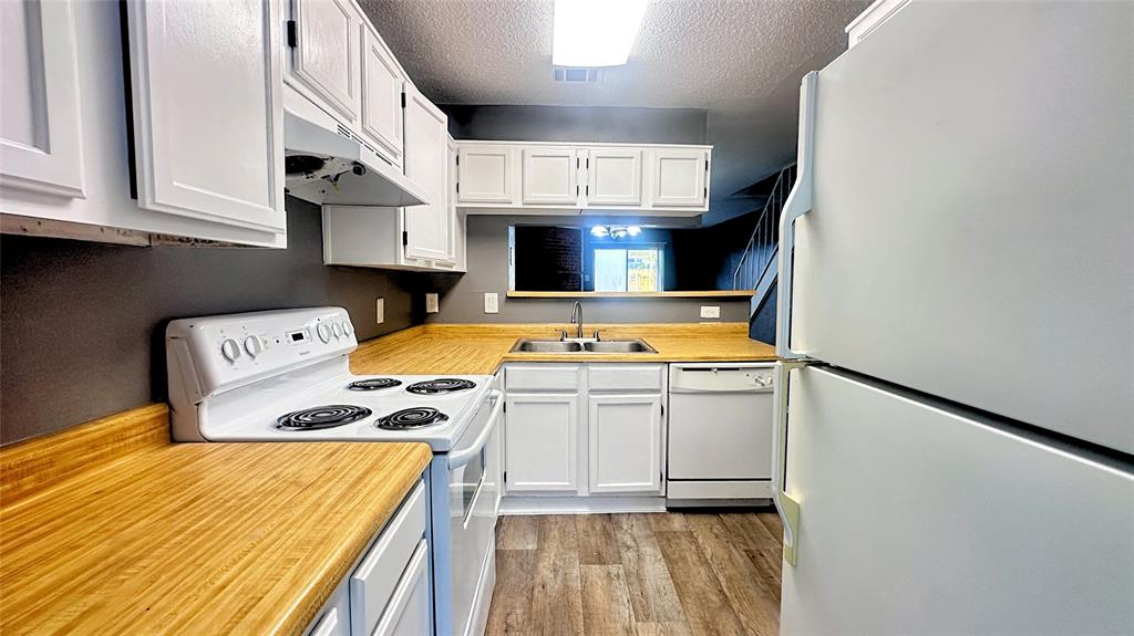 Canterbury Crossing Ph 01-08 - Residential Lease