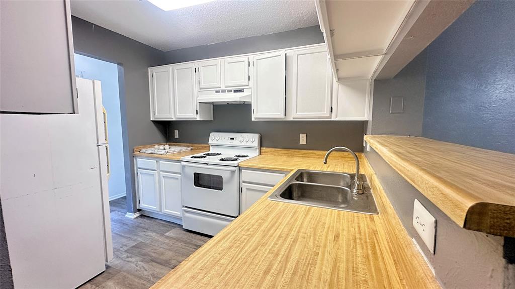 Canterbury Crossing Ph 01-08 - Residential Lease