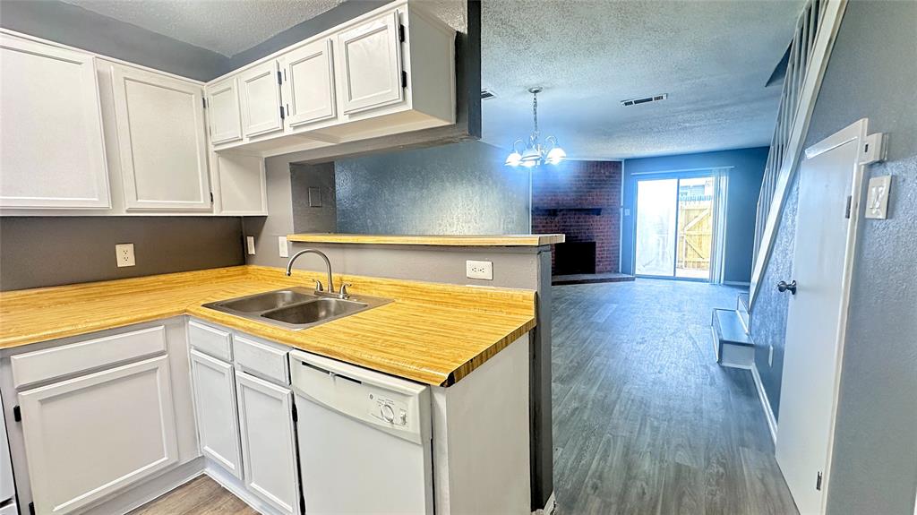 Canterbury Crossing Ph 01-08 - Residential Lease