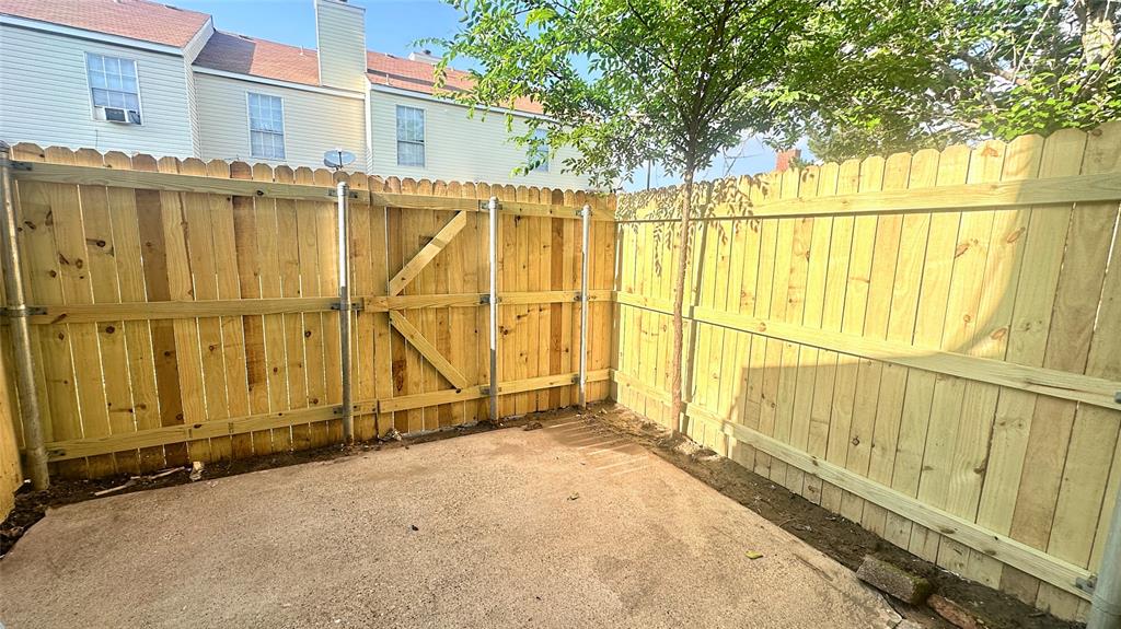 Canterbury Crossing Ph 01-08 - Residential Lease