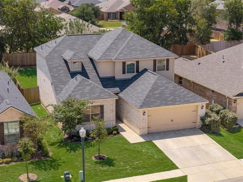 Photo of 134 Morning Glory, Sanger, TX 76266 (MLS # 21362731)