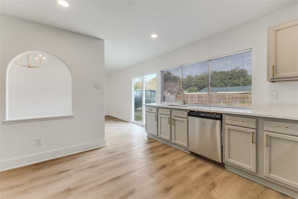 2725 Clover Valley Drive