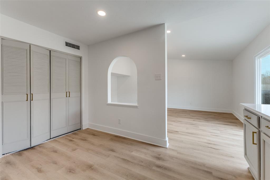 2725 Clover Valley Drive