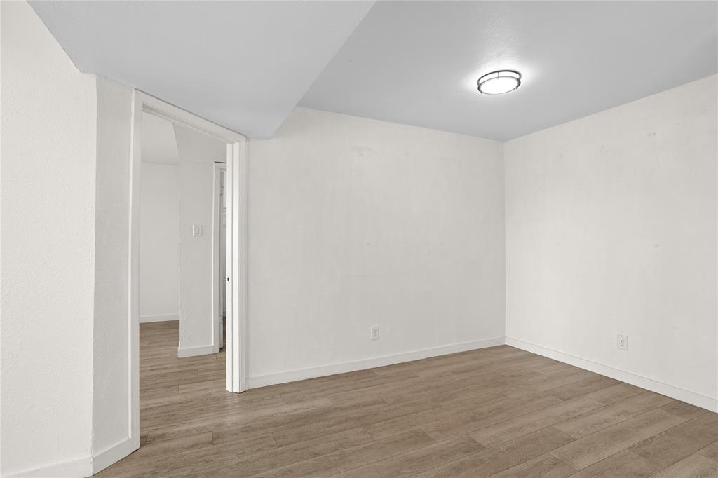 Cambridge Condos Ph 01 03 - Residential