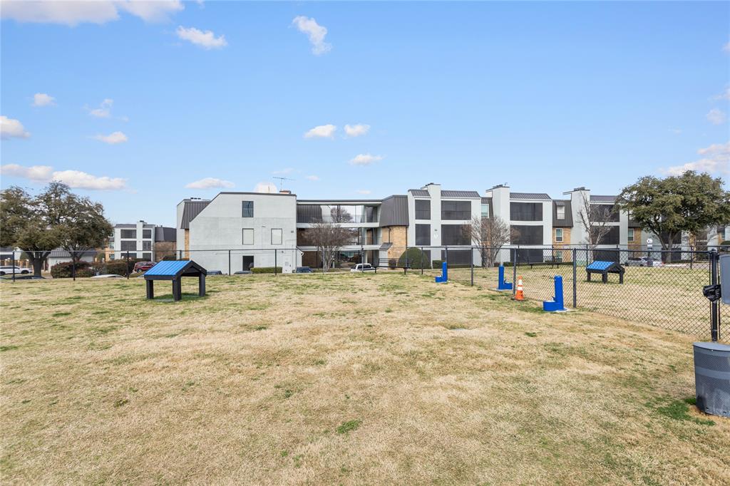 Cambridge Condos Ph 01 03 - Residential