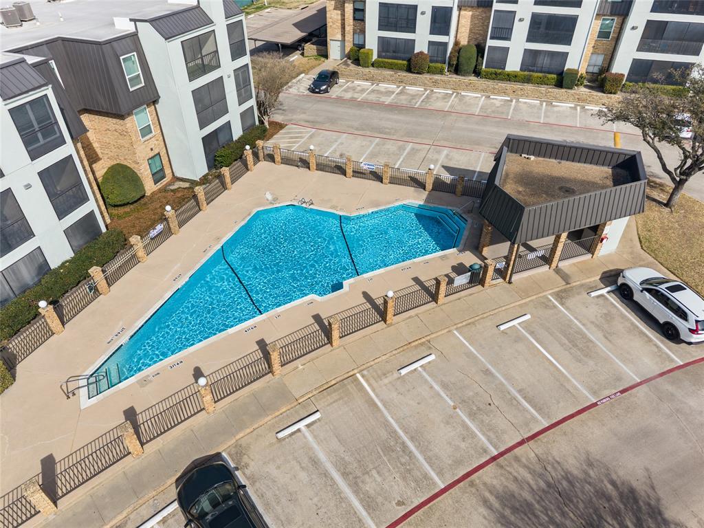 Cambridge Condos Ph 01 03 - Residential