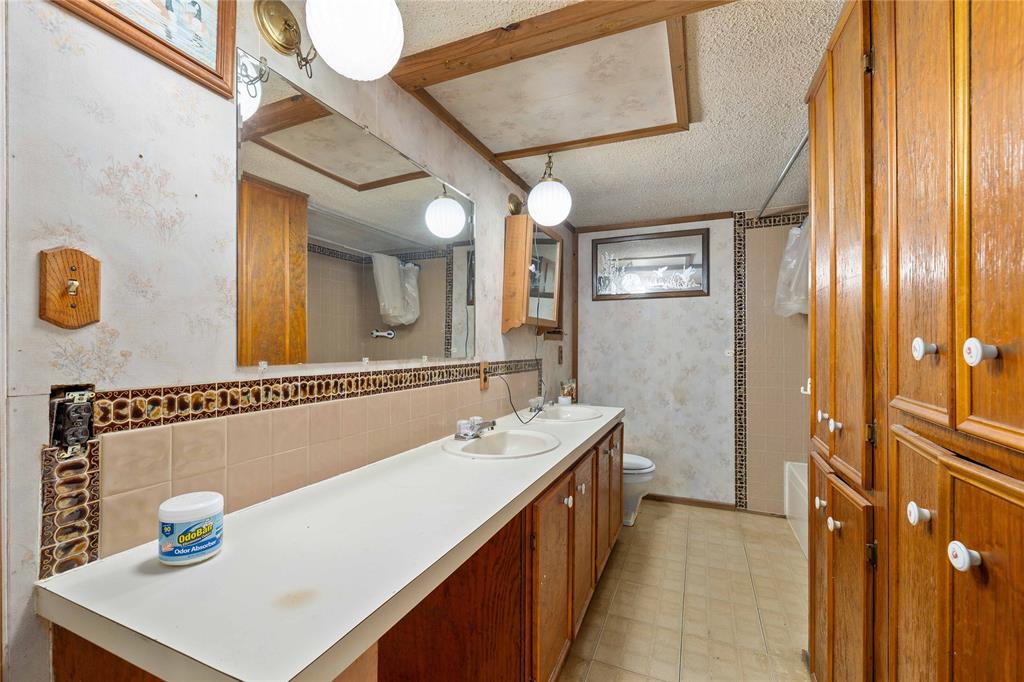 Country Oaks Estates - Residential