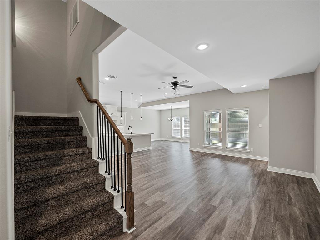 409 Ellis Place Drive