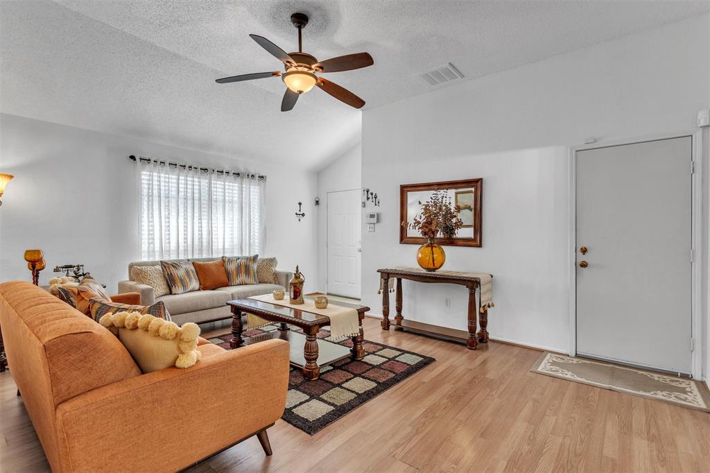 Hillside Oaks Ph 05 01 - Residential