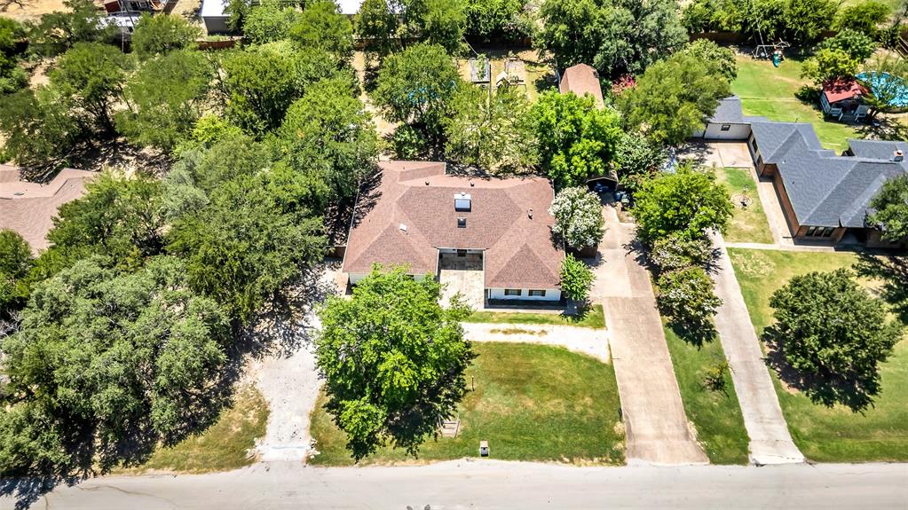 3210 Bluebonnet Circle