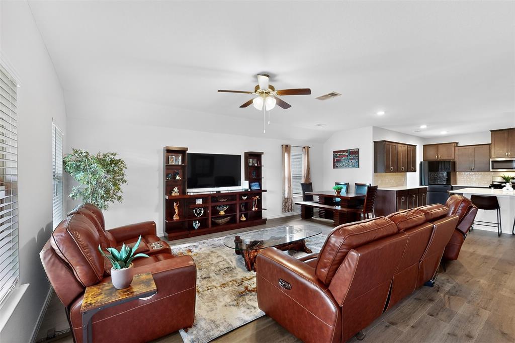 1517 Estivella Drive