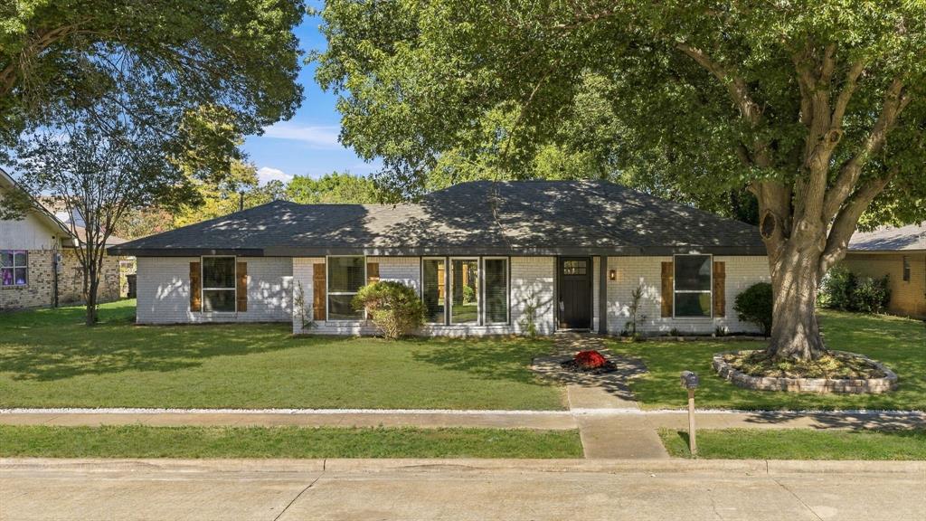 2118 Redondo Drive