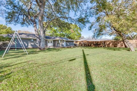 A home in DeSoto