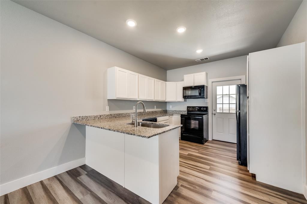 Satellite City U1 - Residential Lease