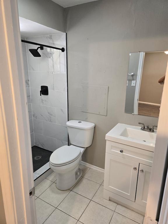 Royal Oaks Condo - Residential Lease