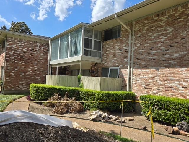 Royal Oaks Condo - Residential Lease