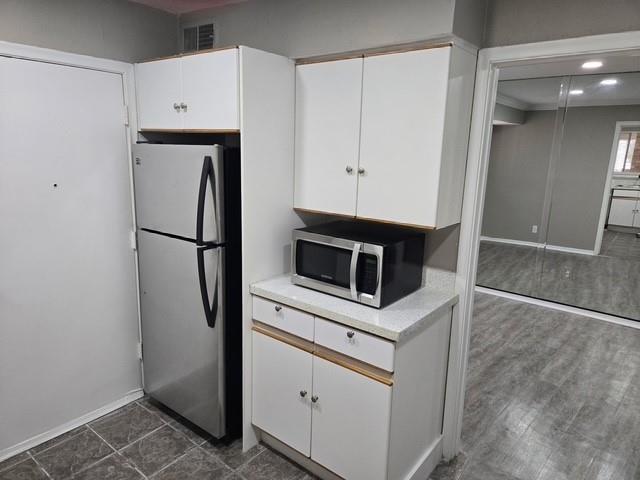 Royal Oaks Condo - Residential Lease