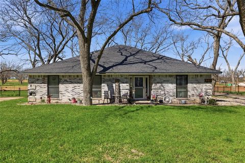 8715 S Monticello Circle Granbury TX 76049