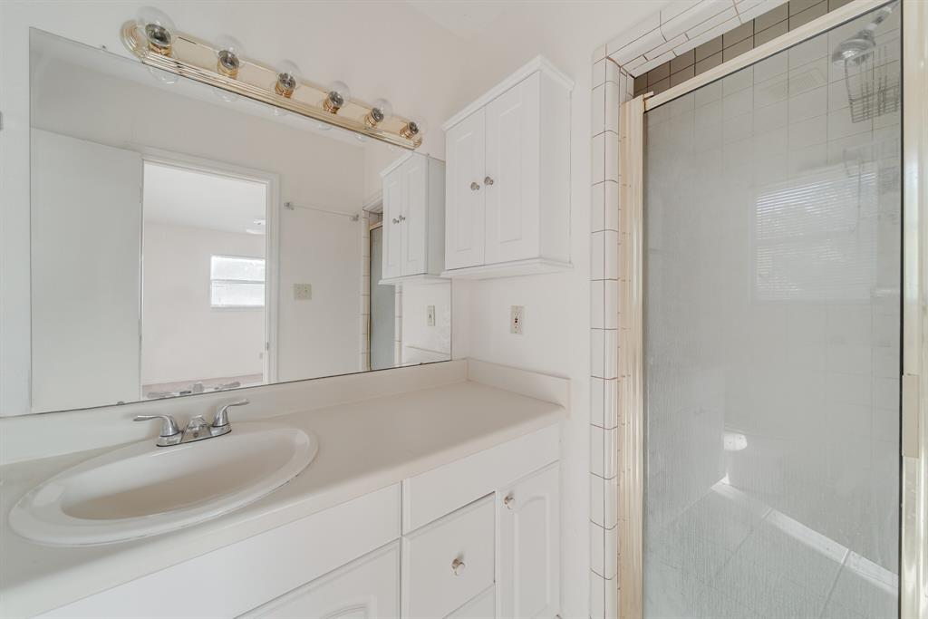 F Throop Abs 1511 - Land