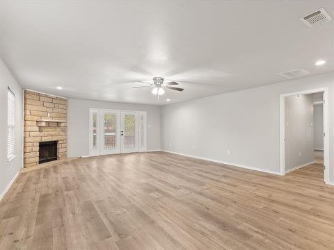 Tiny photo for 4404 W Fernwood Court, Granbury, TX 76049 (MLS # 21201123)