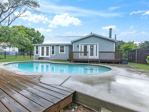 Tiny photo for 4404 W Fernwood Court, Granbury, TX 76049 (MLS # 21201123)