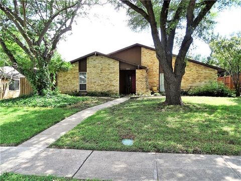 Photo of 1818 Linda Lane, Richardson, TX 75081 (MLS # 21225719)