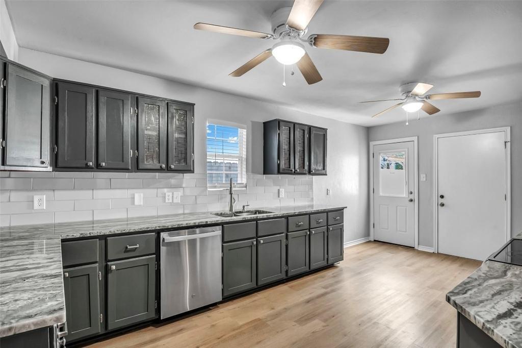 Lake Como Place - Residential