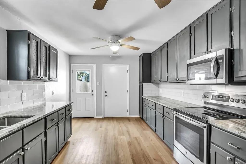 Lake Como Place - Residential