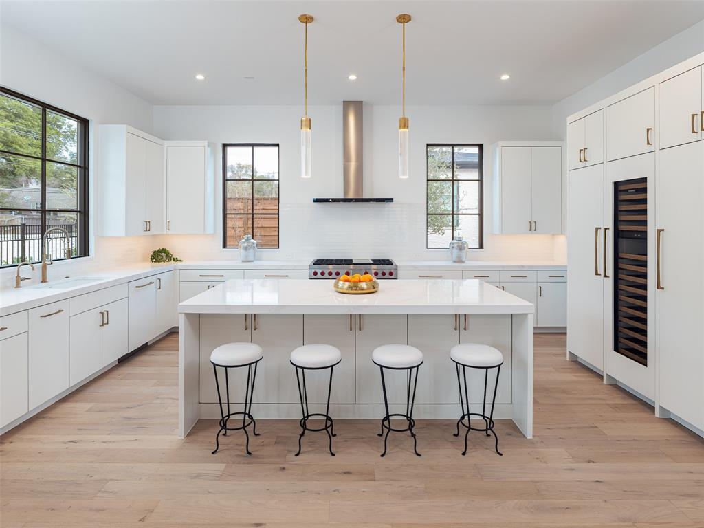 PRESTON HOLLOW VILLAGE - Residential