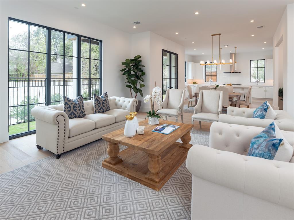 PRESTON HOLLOW VILLAGE - Residential