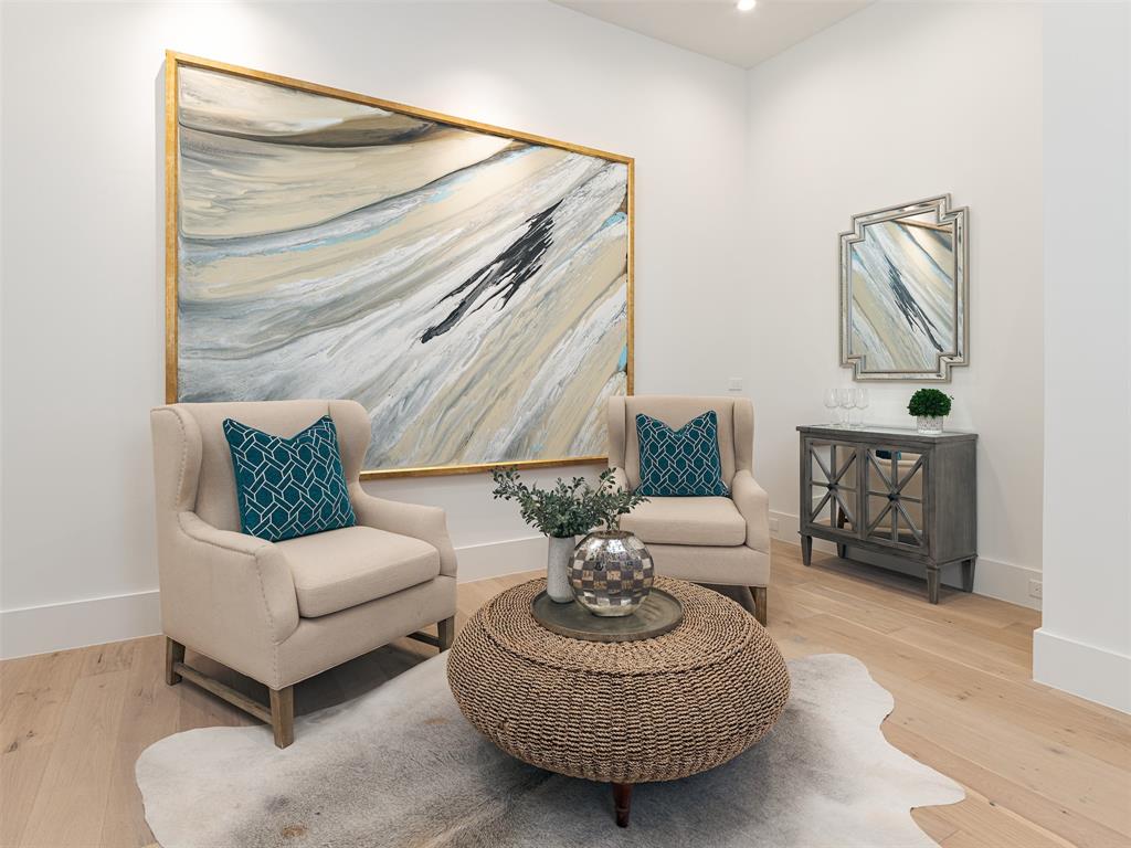 PRESTON HOLLOW VILLAGE - Residential