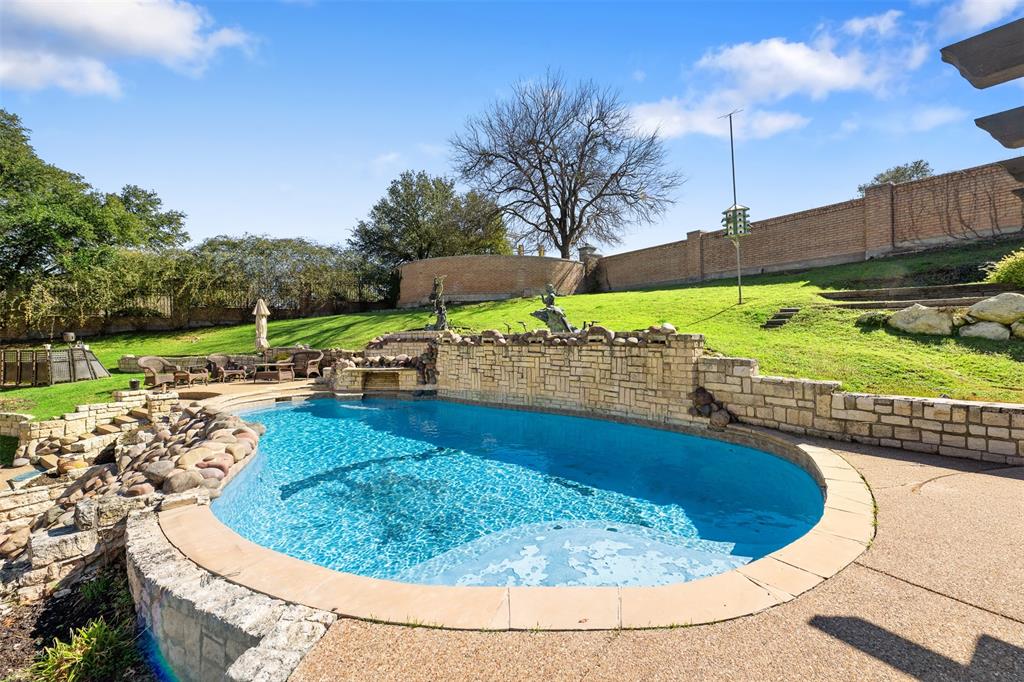 6132 Terrace Oaks Lane