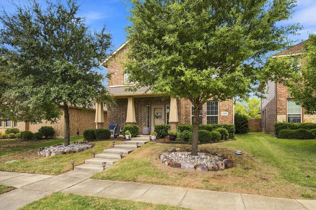 1709 Applegate Way