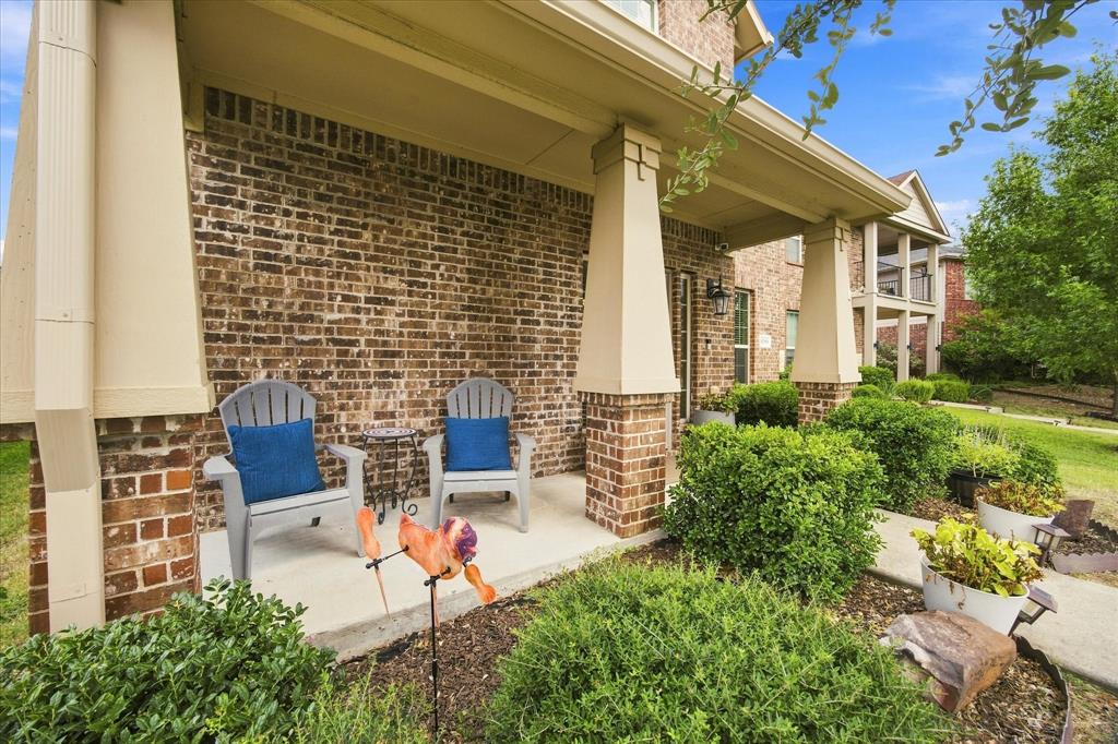 1709 Applegate Way